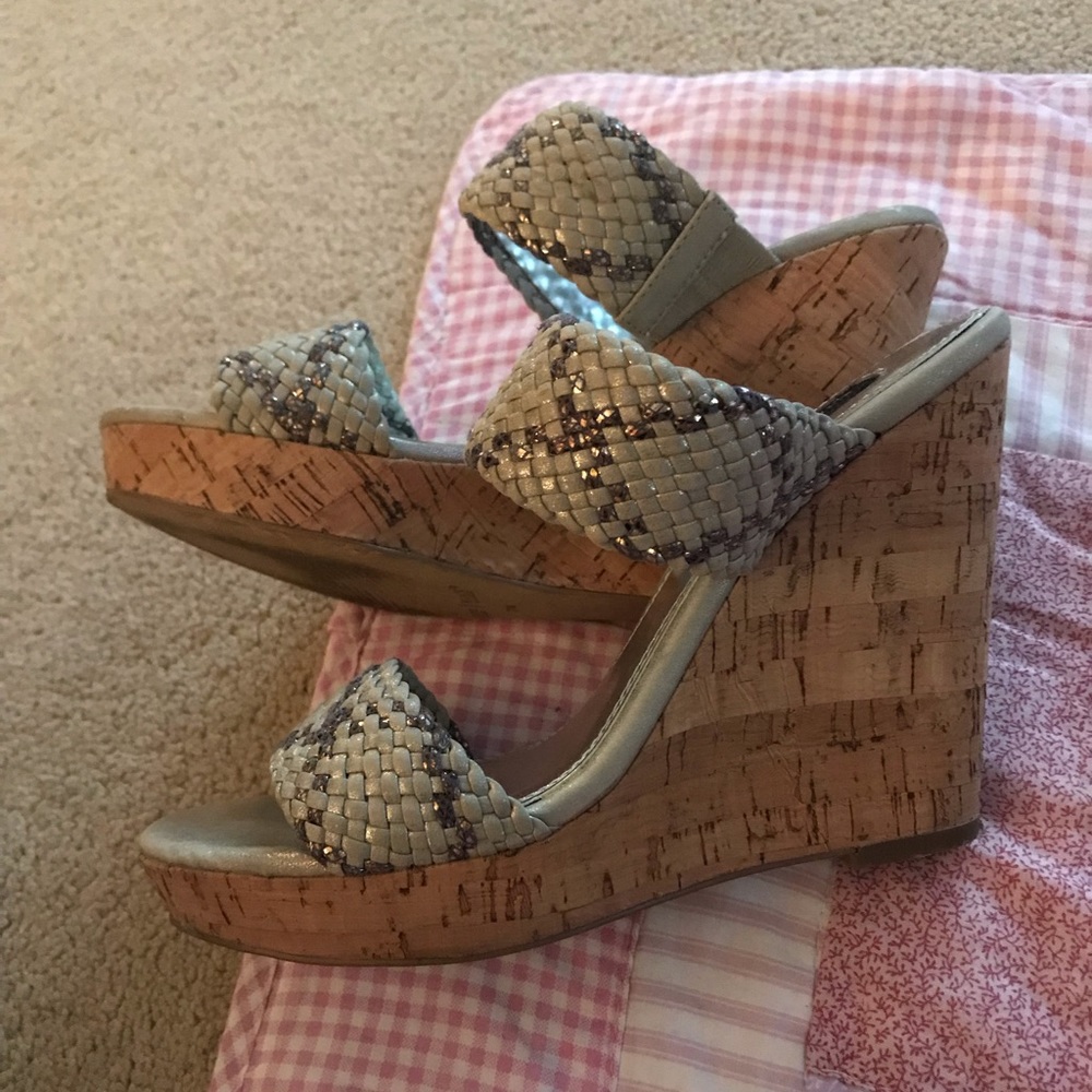 White House Black Market Wedges